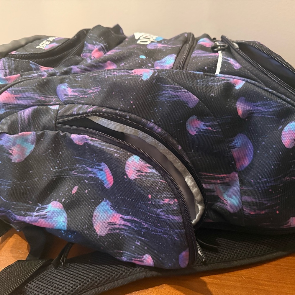 Speedo Teamster 35L Jellyfish Print Backpack - Picture 2 of 7